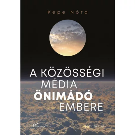 A közösségi média önimádó embere